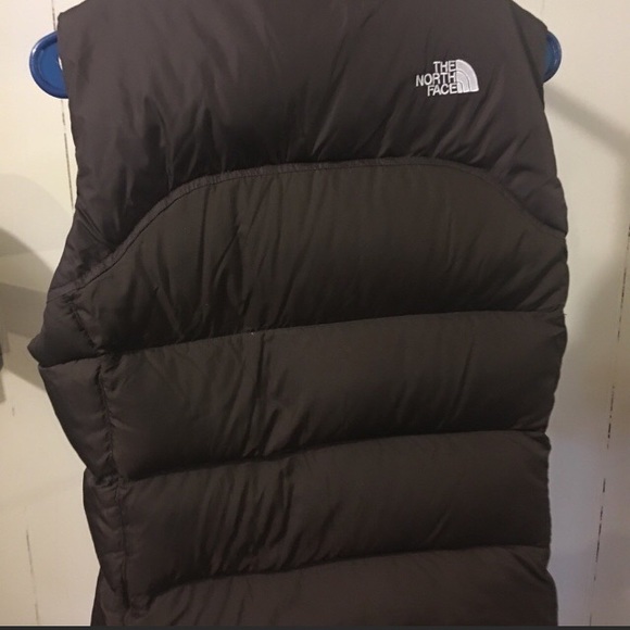 ⏰The North Face Nuptse Down Vest Brown - Picture 3 of 7